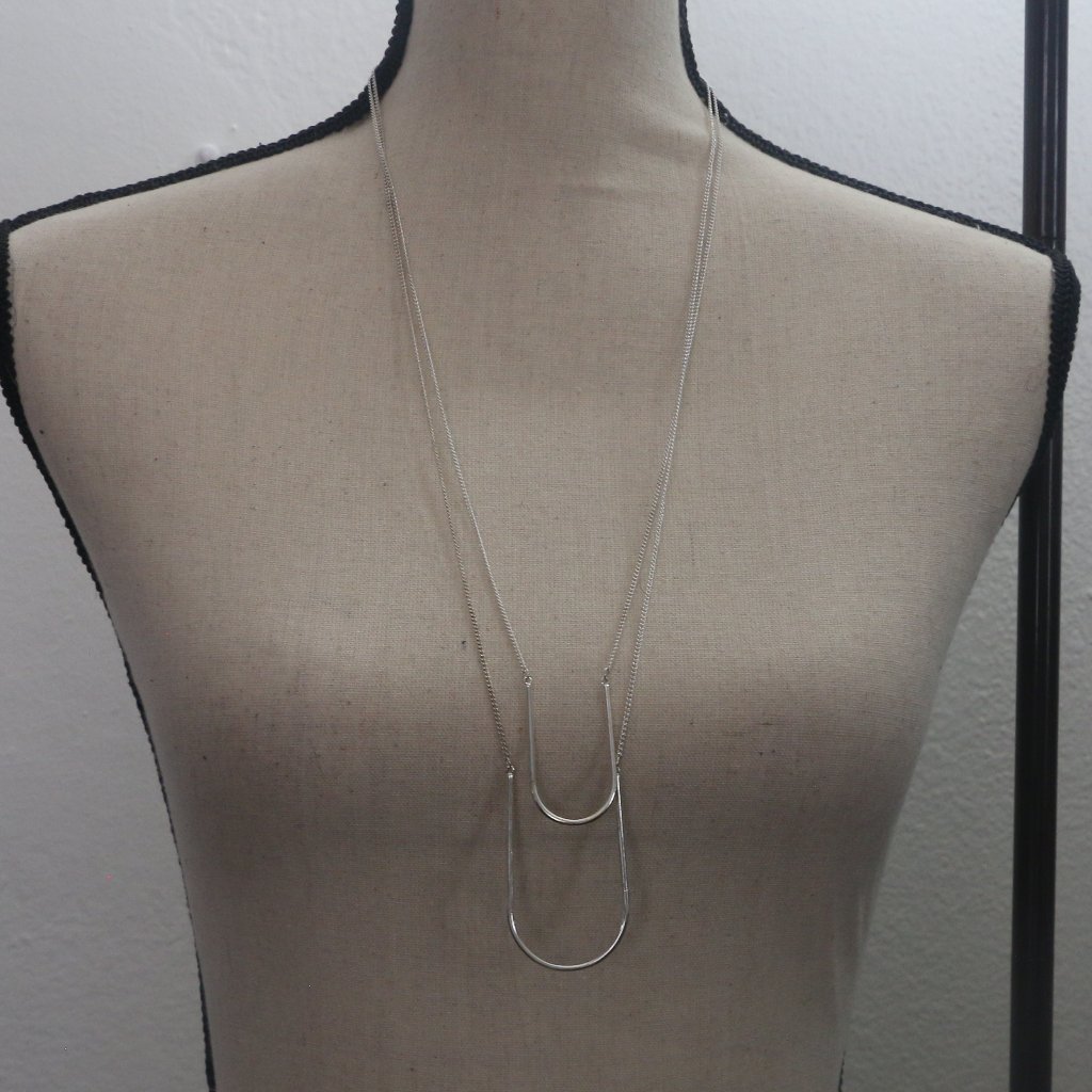 Andante Layered Horseshoe Necklace